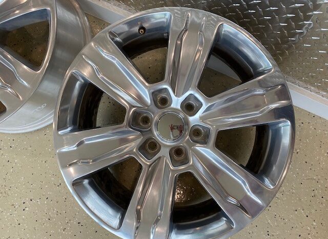 2020 Aluminum 20X8 Rims full