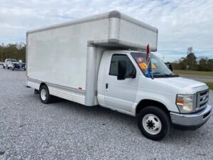 2008 Ford Ecoline E-450 Box Truck